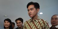 Sindir Program Dedi Mulyadi Saat di Sumut, Gibran: Ada Gubernur yang Kirim Anak Bandel ke Barak