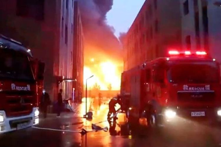 Puluhan orang tewas dalam kebakaran pabrik di kota Anyang, China, pada Senin (21/11/2022) sore waktu setempat.