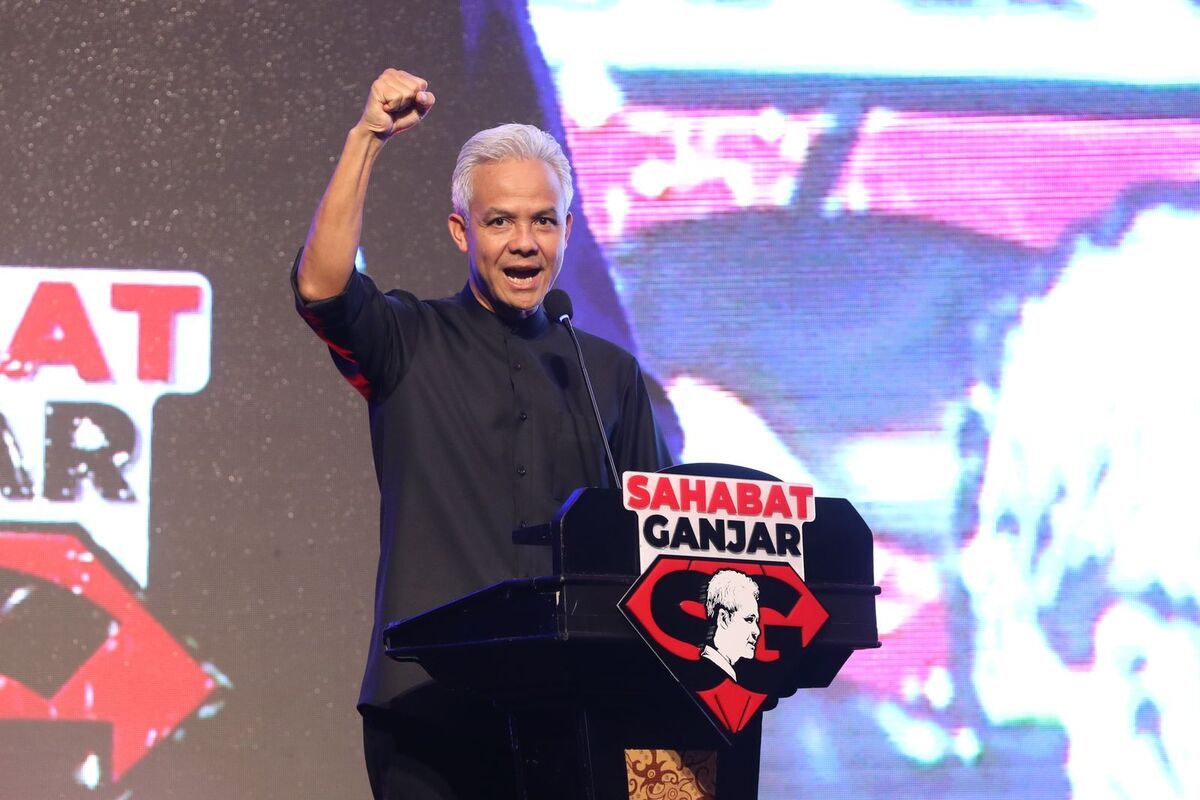 Bacapres Ganjar Pranowo saat membuka Rakernas Relawan Sahabat Ganjar di Surabaya, Sabtu (10/6/2023).