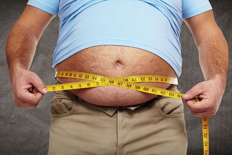 Tanda obesitas paling mudah dikenali melalui angka Indeks Massa Tubuh (BMI) yang masuk kategori obesitas atau di atas 30.
