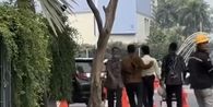 Satpam Bundaran HI Disalahkan Polisi Usai Ketuk Kaca Alphard yang Terobos Lampu Penyeberangan