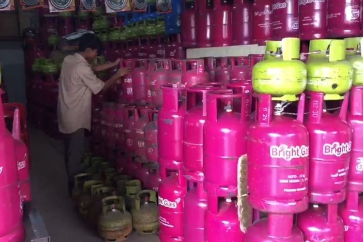 Harga Elpiji Nonsubsidi di Pekanbaru Naik, Pedagang: Pening Lah Kita
