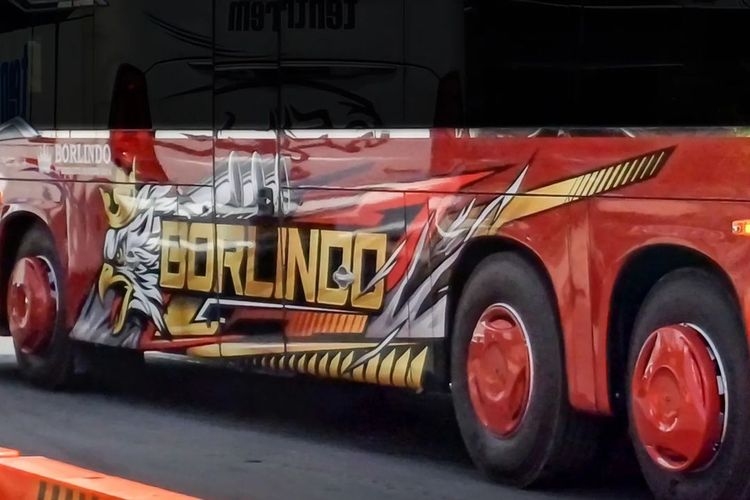 Bus baru PO Borlindo