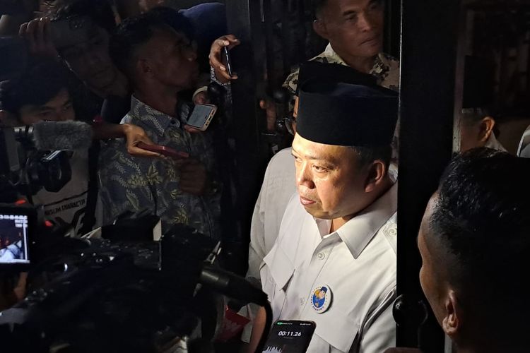 Ketua Bappilu Presiden Partai Golkar Nusron Wahid saat ditemui di kediaman Prabowo Subianto, Jalan Kertanegara, Jakarta, Kamis (19/10/2023) malam. 