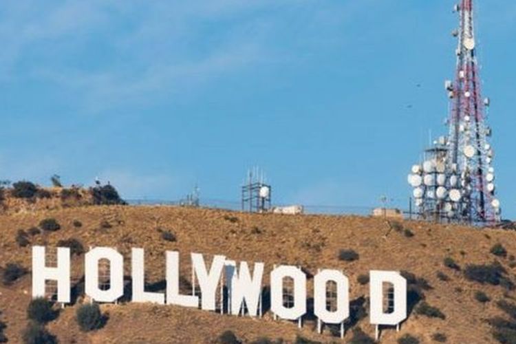 Orang yang disebut Ratu penipu Hollywood diduga adalah pria Indonesia yang sering menirukan banyak suara perempuan eksekutif Hollywood.