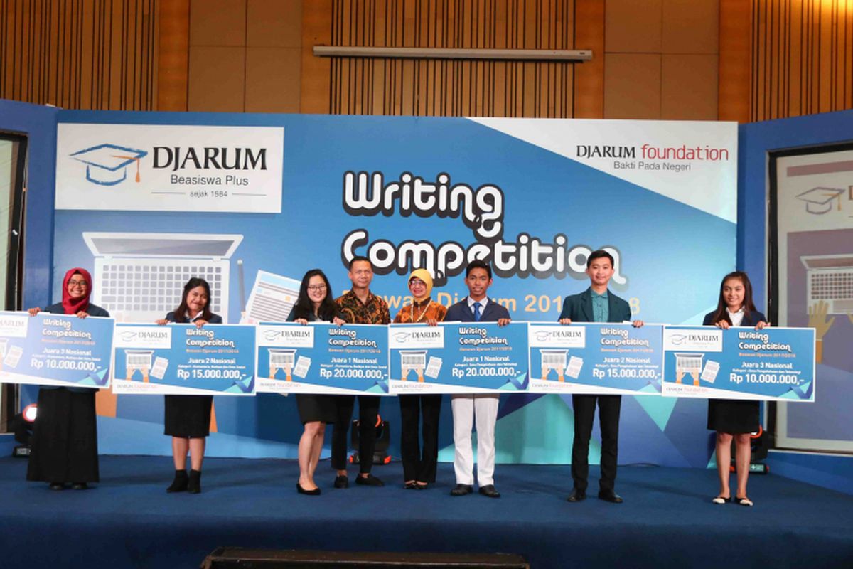 Enam peserta terbaik ditetapkan sebagai pemenang Final Nasional Writing Competition Beswan Djarum 2018 yang digelar di Jakarta, Selasa (4/9). Gagasan cemerlang terhadap permasalahan yang terjadi di masyarakat berhasil memukau dewan juri.