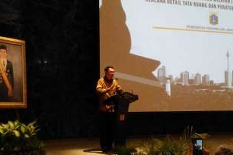 Gubernur DKI Jakarta, Basuki Tjahaja Purnama (Ahok), ketika memberikan sambutan dalam launching Peninjauan Kembali Rencana Tata Ruang Wilayah 2030 dan Rencana Detail Tata Ruang & Peraturan Zonasi (RDTR & PZ), di Balai Kota DKI Jakarta, Jumat (13/5/2016).