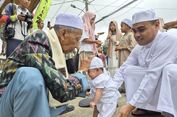 Lebaran Penuh Makna di Jambi: Ritual “Injak Bumi” untuk Bayi Jadi Tradisi Turun-temurun