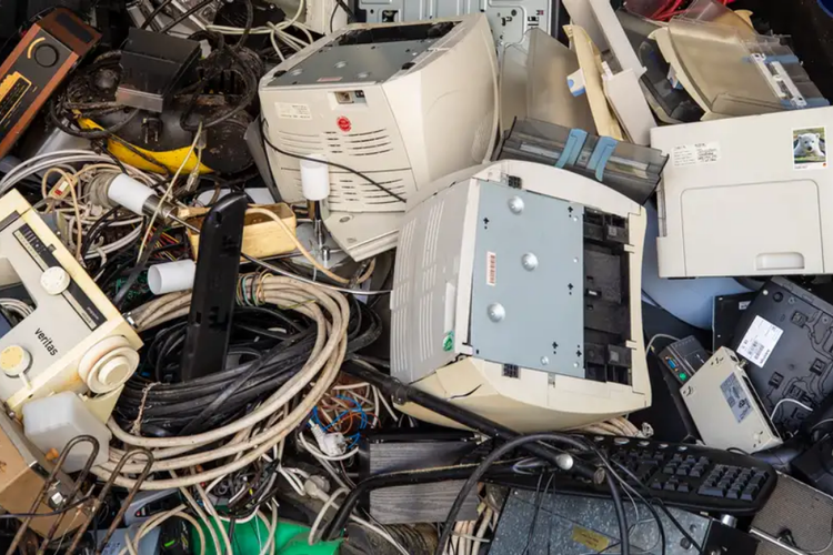Ilustrasi limbah elektronik
