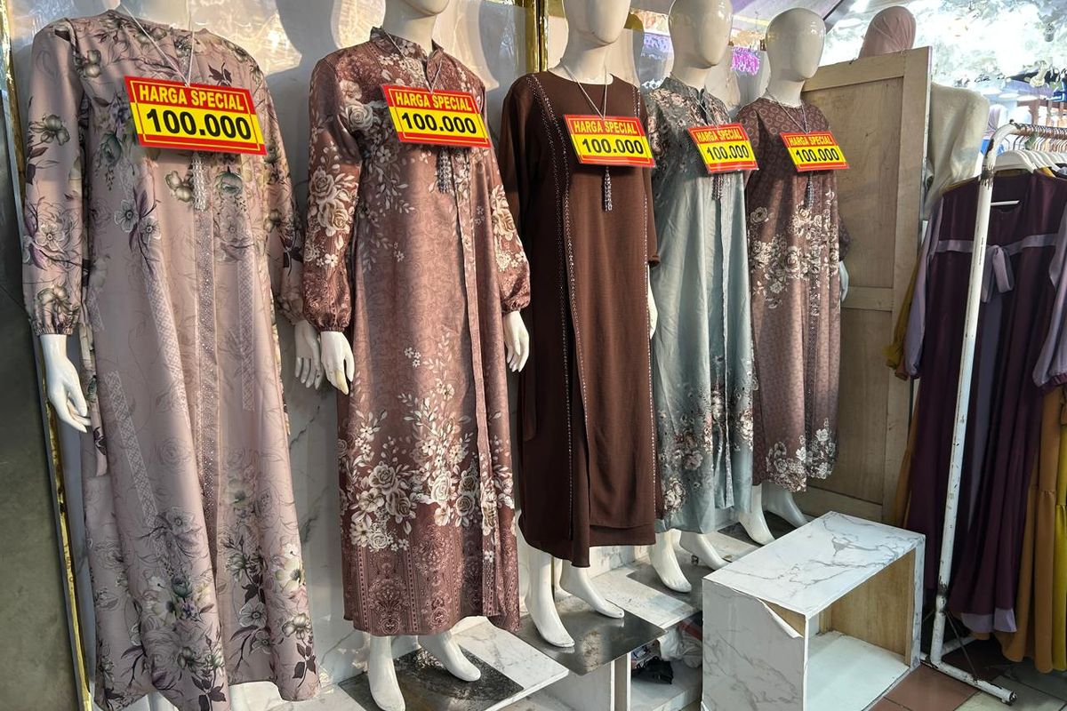 Tradisi Beli Baju Baru Lebaran: Budaya yang Melekat di Masyarakat Indonesia
