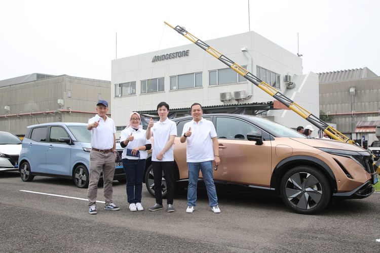 Nissan menghadirkan mobil listrik Ariya dan Sakura di Indonesia