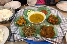 Tradisi Makan Bedulang, Simbol Kehangatan Keluarga di Belitung... 