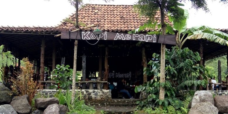 Warung Kopi Merapi di Dusun Petung