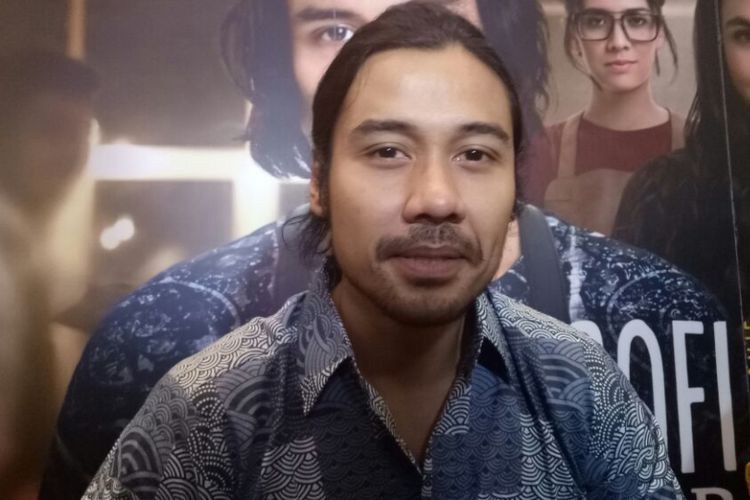 Chicco Jerikho diabadikan pada jumpa pers film Filosofi Kopi 2 : Ben & Jody di Plaza Indonesia, Jakarta Pusat, Rabu (5/6/2017).