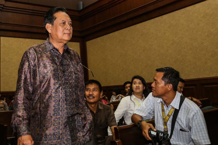 Mantan Direktur Utama PT Murakabi Sejahtera, Deniarto Suhartono menjalani persidangan di Pengadilan Tipikor Jakarta Pusat, Senin (6/11/2017). Deniarto Suhartono bersaksi dalam kasus korupsi pengadaan Kartu Tanda Penduduk berbasis elektronik (e-KTP). KOMPAS.com/GARRY ANDREW LOTULUNG