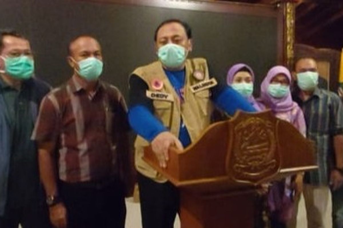 Wali Kota Tegal Dedy Yon Supriyono dan Tim Gugus Percepatan Penanganan Covid-19 menggelar konferensi pers di Balai Kota Tegal, Rabu (25/3/2020)
