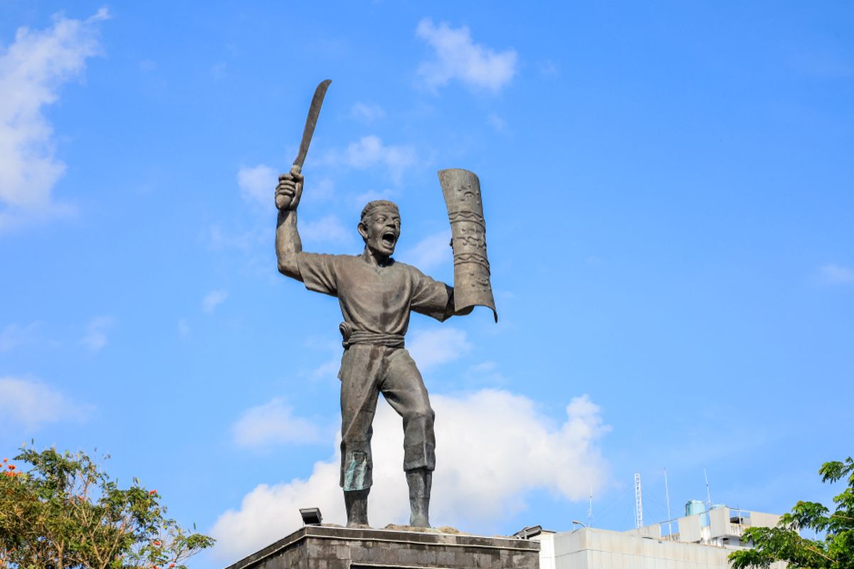 Tugu Pattimura (Thomas Matulessy) di dekat Lapangan Merdeka Ambon.
