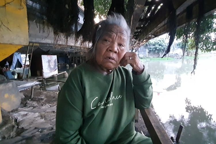 Masa Senja Miah di Kolong Jembatan Pakin dan Harapan Hidup di Hunian Layak