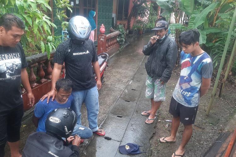 Dua pengguna narkoba jenis sabu ditangkap anggota Satresnarkoba Polres Salatiga