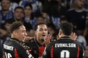 Kluivert Cetak Gol Bersejarah, Debut Indah Bournemouth di Eropa