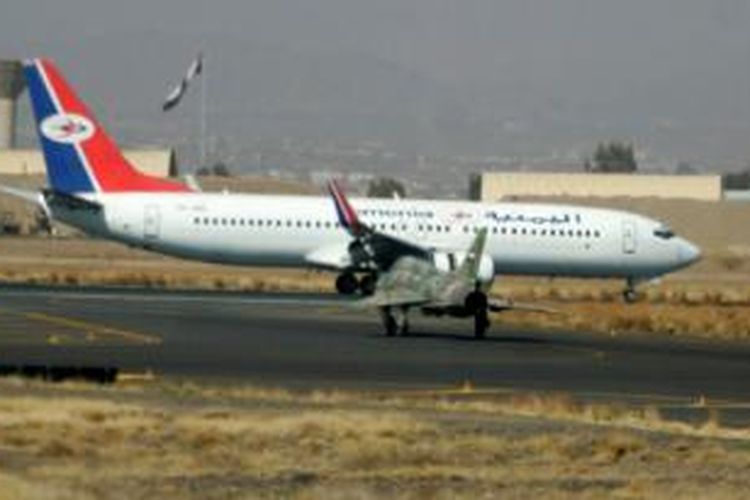 Salah satu pesawat terbang milik maskapai Yemenia Airways.