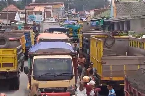 Kisruh Penarikan Retribusi di Lumajang, Sopir Truk Pasir Bongkar Pos dan Blokade Jalan