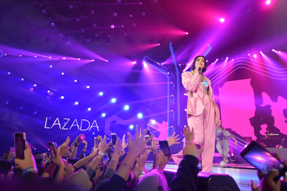 Dua Lipa pada acara Lazada Super Party di ICE, BSD, Selasa (26/3/2019)