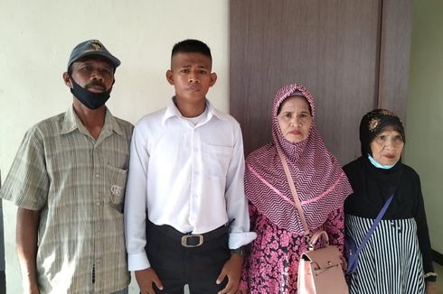 Kisah Baharuddin, Anak Penjual Asongan di Lampu Merah Kendari Lolos Jadi Tentara