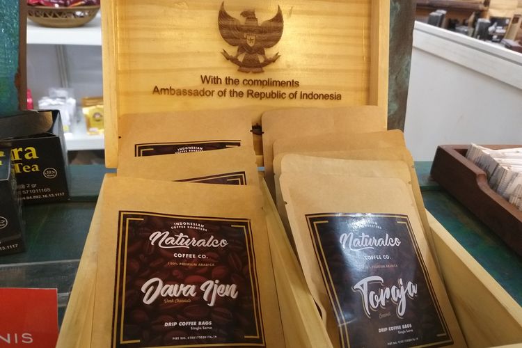 Kopi nusantara dipamerkan dalam Rembug Kopi di gedung SMESCO, Jakarta, 20-22 September 2019. Kopi-kopi tersebut dikemas dalam ukuran kecil dibandrol Rp 10.000/ sachet 
