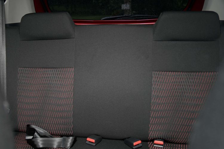 Headrest jok belakang Daihatsu All New Ayla