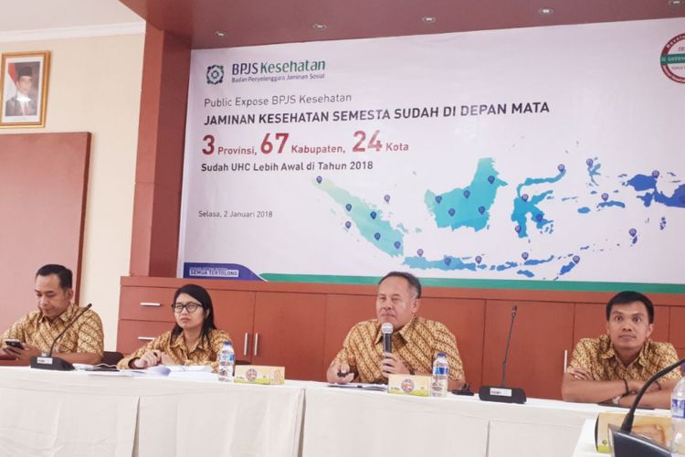 Deputi Direksi BPJS Kesehatan Wilayah Jawa Barat, Mohammad Edison (tengah) sedang menjelaskan target UHC Jabar di 2018.