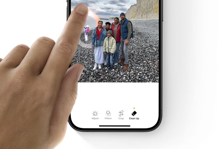 Fitur AI untuk menghapus objek dari foto di aplikasi Foto iOS 18.