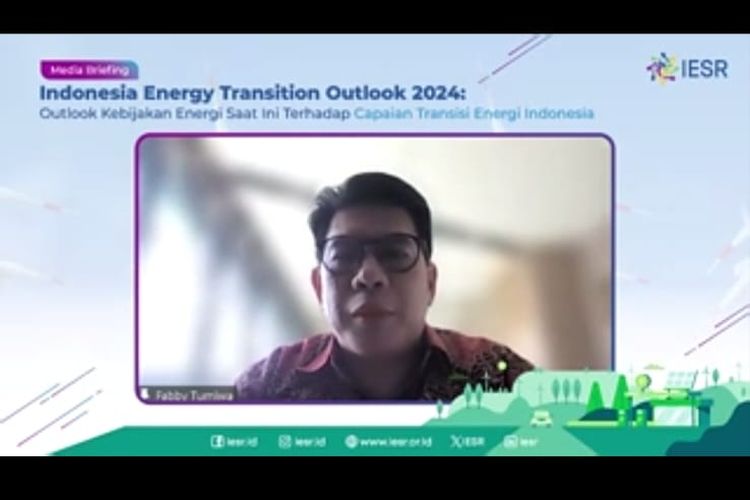 Tangkapan layar Direktur Eksekutif IESR Fabby Tumiwa saat memberikan pernyataan dalam media briefing peluncuran laporan Indonesia Energy Transition Outlook (IETO) 2024 yang diikuti secara daring pada Selasa (12/12/2023).