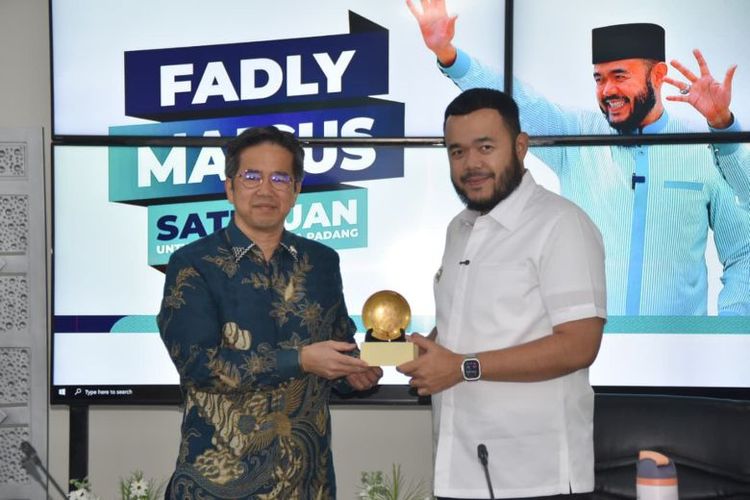 Konsul Jenderal Jepang di Medan Furugori Toru menyambut baik gagasan kerja sama dari Wali Kota Padang Fadly Amran. 