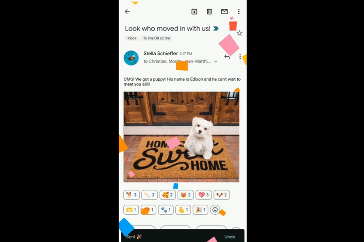 Sejumlah emoji di Gmail dan menghasilkan efek animasi yang berbeda. Emoji Party Popper, misalnya, membawa efek kertas warna-warni