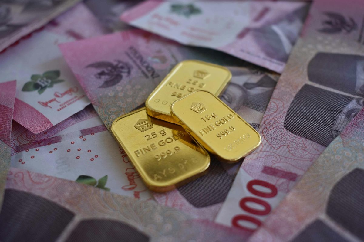 Harga emas hari ini 21 Mei 2025 di Pegadaian hari ini kembali turun.