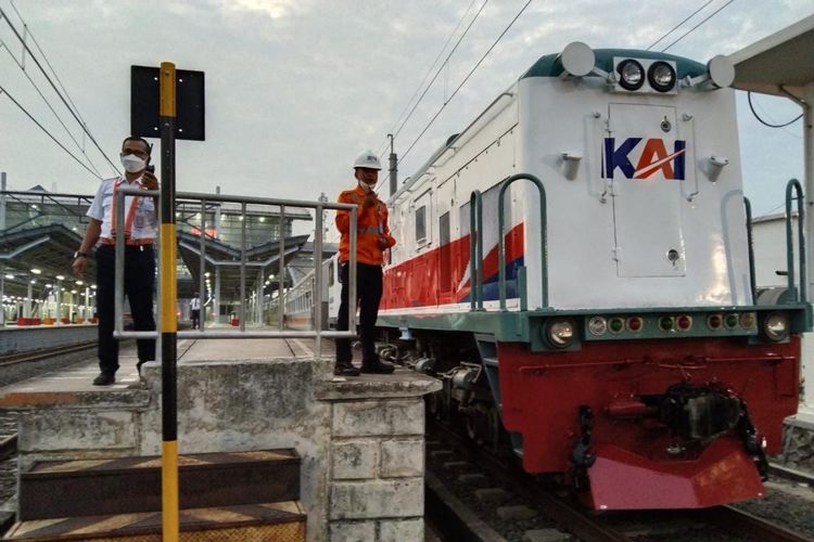 Kereta api lokal Walahar, Jadiluhur dan Silivangi kembali beroperasi, yang diperlukan. 