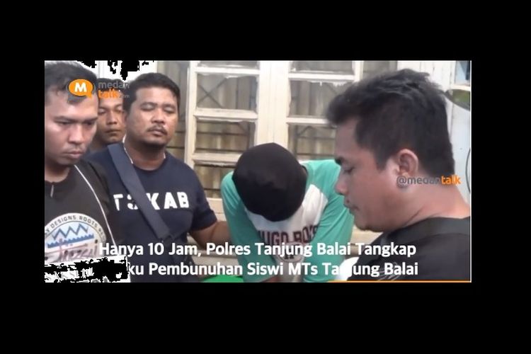 Polisi bekuk pembunuh dan pemerkosa remaja 14 tahun di Tanjung Balai, Sumut. Pelaku bari 16 tahun dan tetangga korban. Sementara korban ditemukan dalam kondisi mengenaskan di kamar, Sabtu (7/3/2020). 