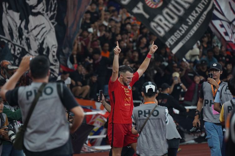 Pertandingan antara Persija Jakarta dan Persis Solo berakhir 1-0 untuk kemenangan Macan Kemayoran berkat gol tunggal Marko Simic. Laga Persija vs Persis merupakan rangkaian pekan ke-31 Liga 1 yang dihelat di Stadion Utama Gelora Bung Karno (SUGBK), Jakarta Pusat, pada Rabu (17/4/2024).