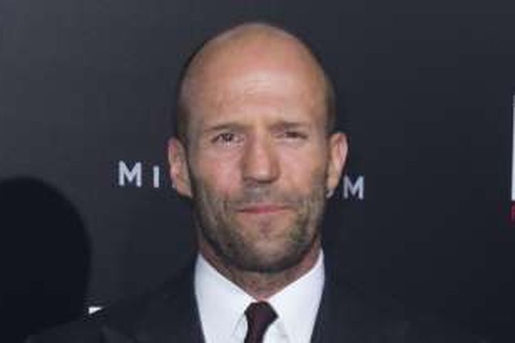 Aktor Jason Statham menghadiri pemutaran perdana film The Mechanic: Resurrection di Hollywood, California, AS, Senin (22/8/2016).