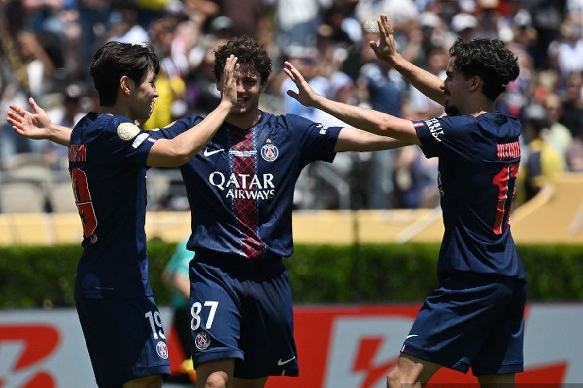 Paris Saint-Germain (PSG) memulai perjalanan di Piala Dunia Klub 2025 dengan catatan positif setelah mengalahkan Atletico Madrid 4-0. Pertandingan PSG vs Atletico Madrid berlangsung pada Minggu (15/6/2025) atau Senin dini hari WIB ini merupakan laga pembuka Grup B.