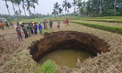 Sinkhole dan Krisis Literasi Geologi di Indonesia