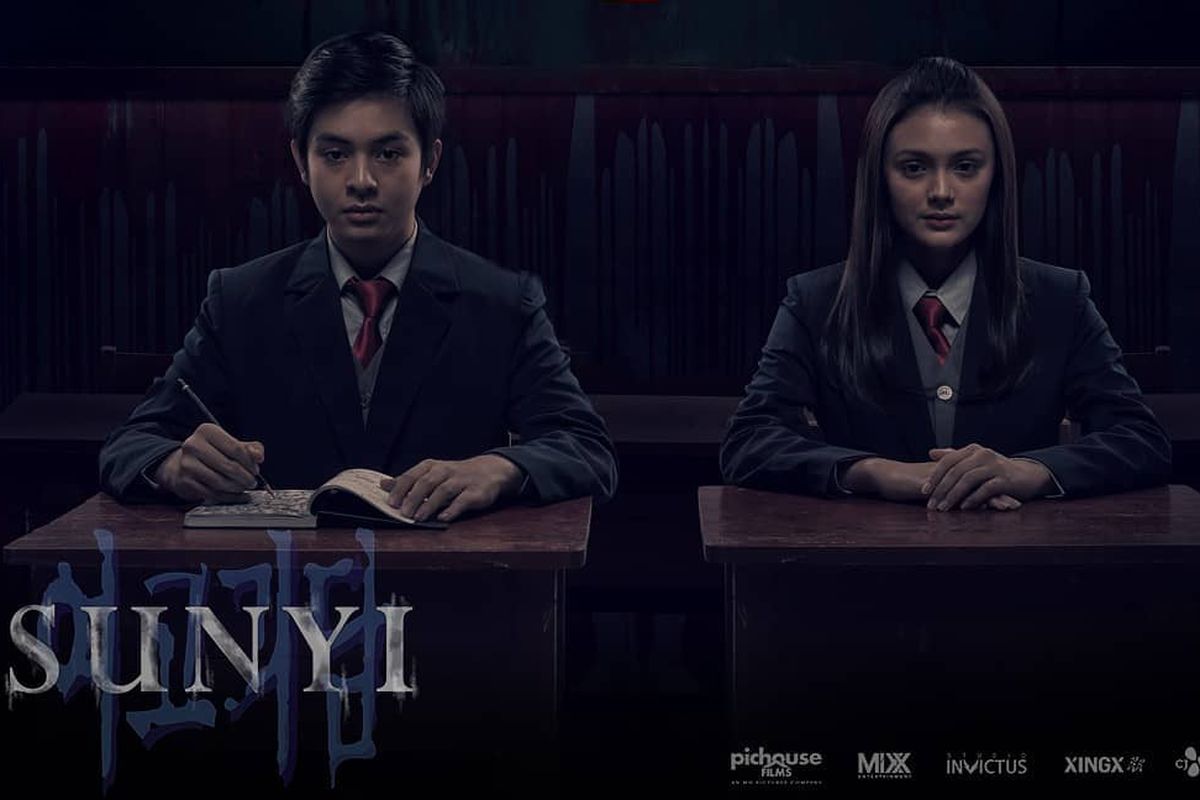 Film Sunyi yang dibintangi Amanda Rawles dan Angga Yunanda.