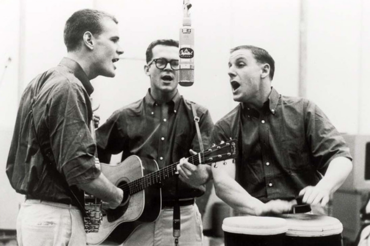 The Kingston Trio, grup musik folk-pop asal Amerika