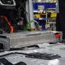 Garansi Hangus, Ganti Baterai Innova Zenix Hybrid Rp 30 Jutaan