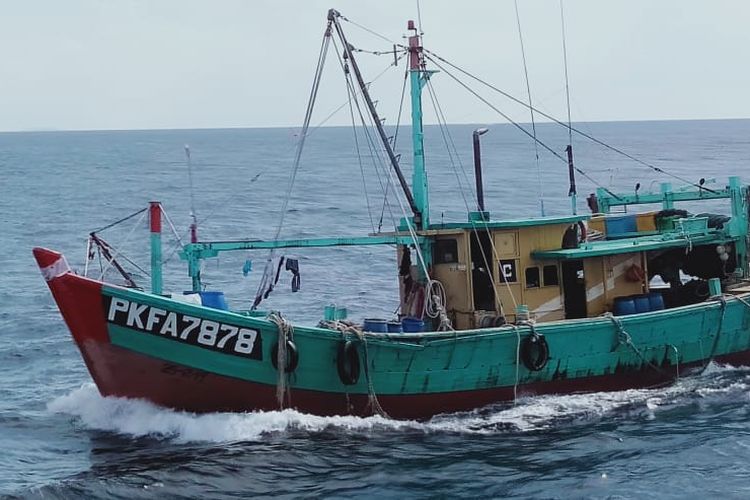 ilustrasi kapal illegal fishing