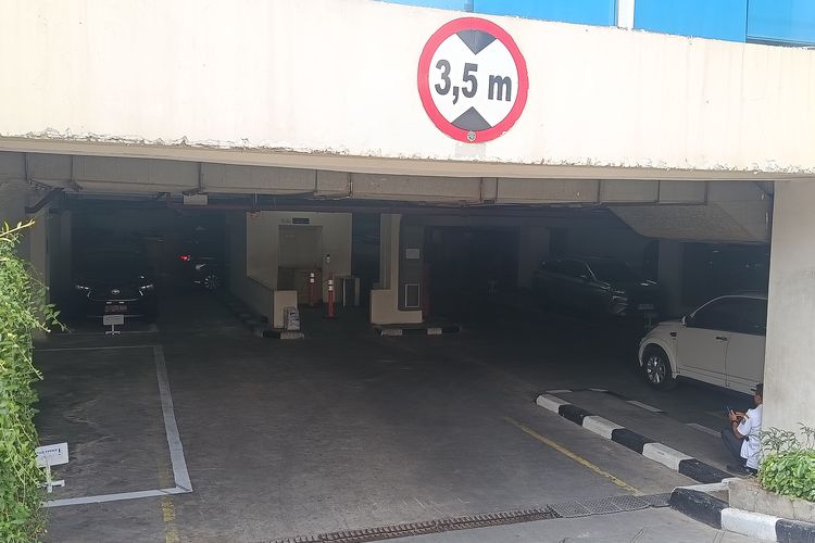 Dishub Bekasi Tindak ASN yang Langgar Aturan Parkir, Ban Dikempesi hingga Diderek