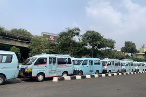 Sopir Angkot 44 Mogok Operasi di Tebet Jaksel gara-gara JakLingko