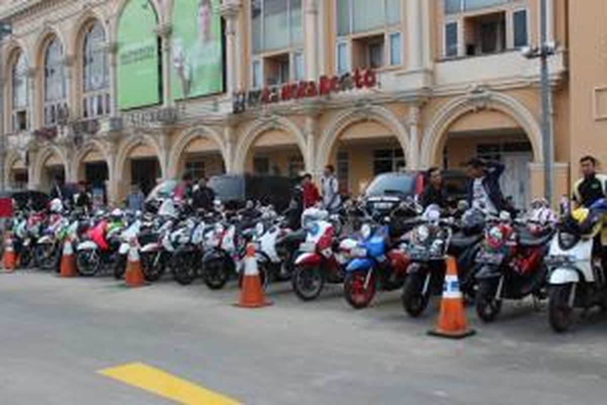 Fino Owners Club chapter Bekasi dikukuhkan dalam ajang Cafe d' Fino di Bekasi, (9/11/2014).