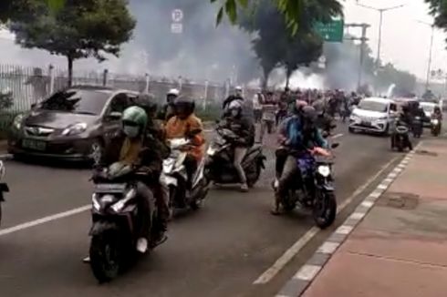 Sempat Ricuh, Simpatisan Rizieq Shihab Mulai Tinggalkan Flyover Pondok Kopi